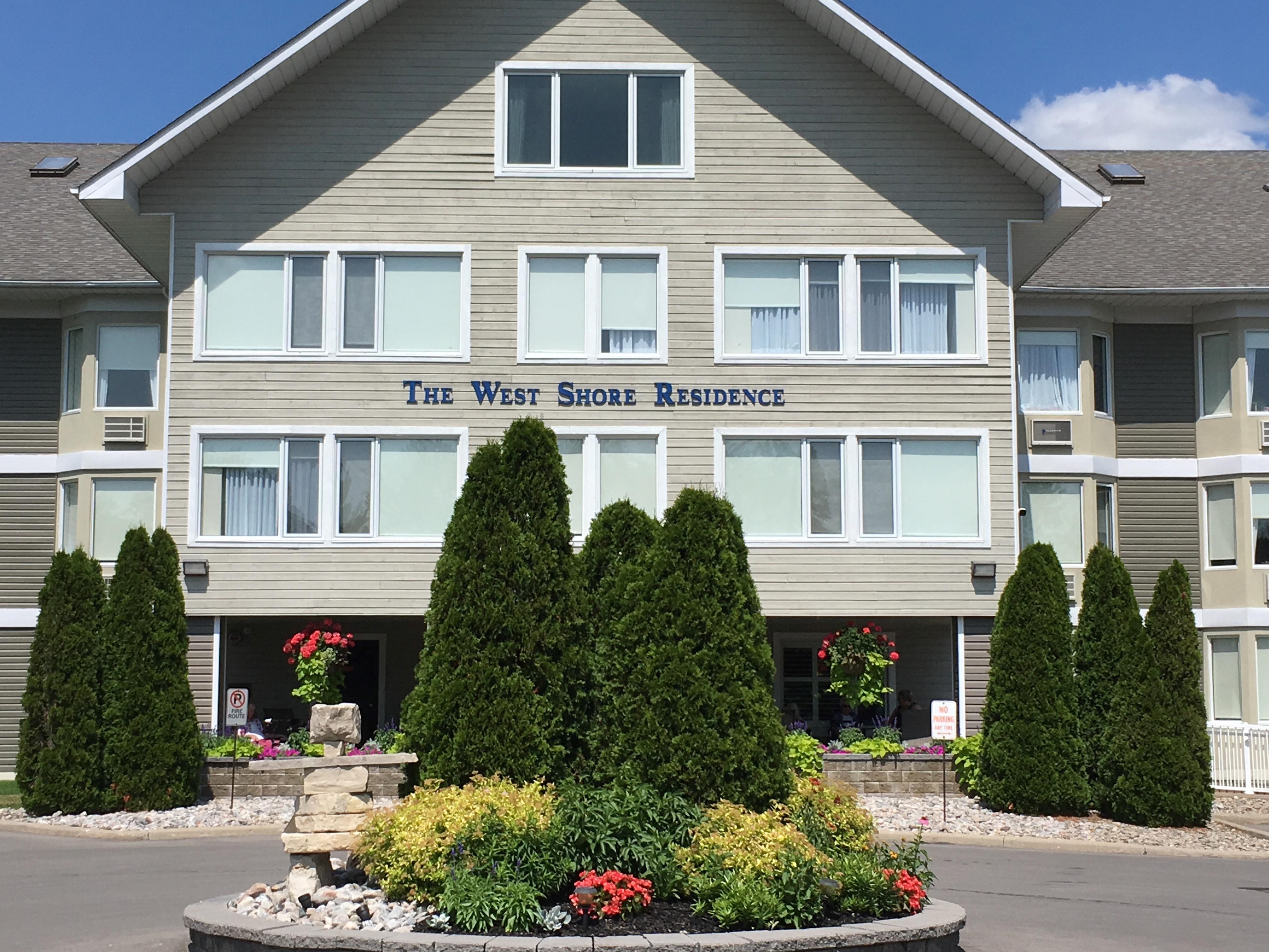 67414116_549125922293389_917534752502710272_n Westshore Village